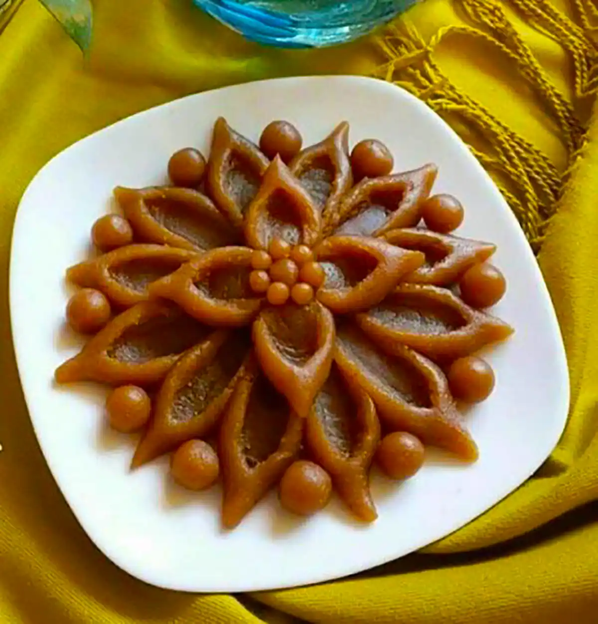 دیزاین حلوا زعفرانی