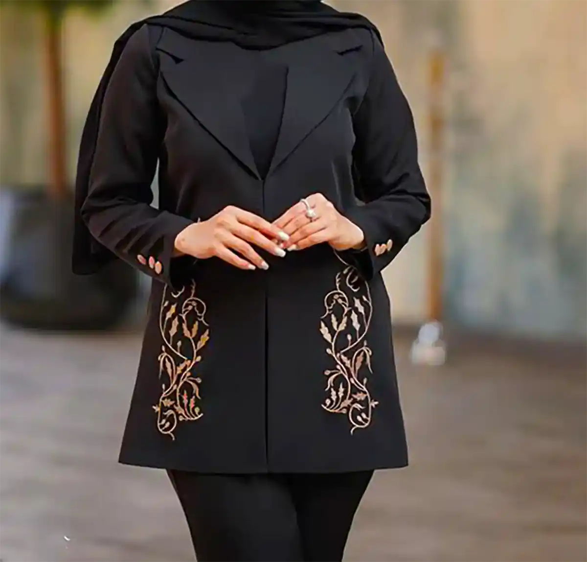 مانتو باکلاس مشکی