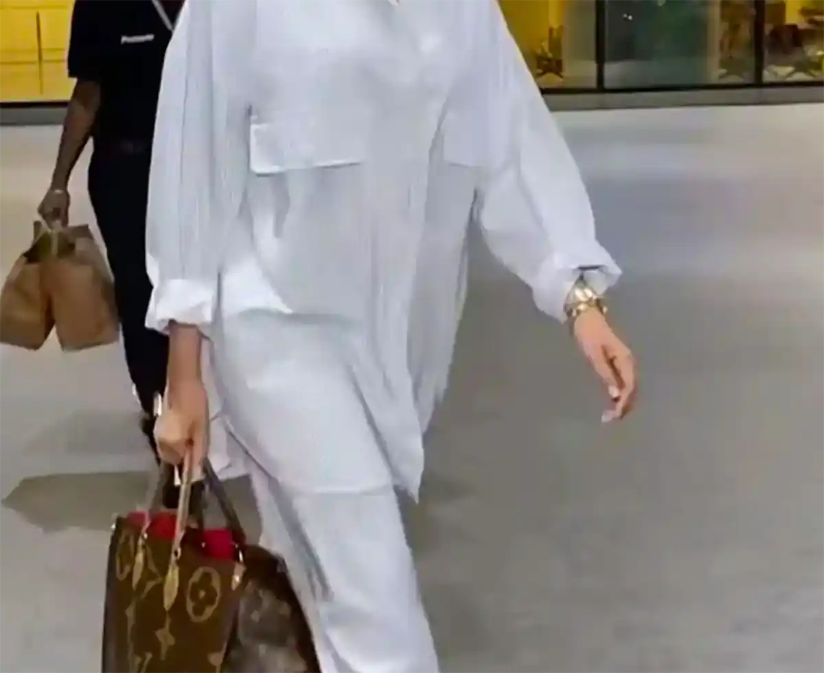 پیراهن سفید زنانه