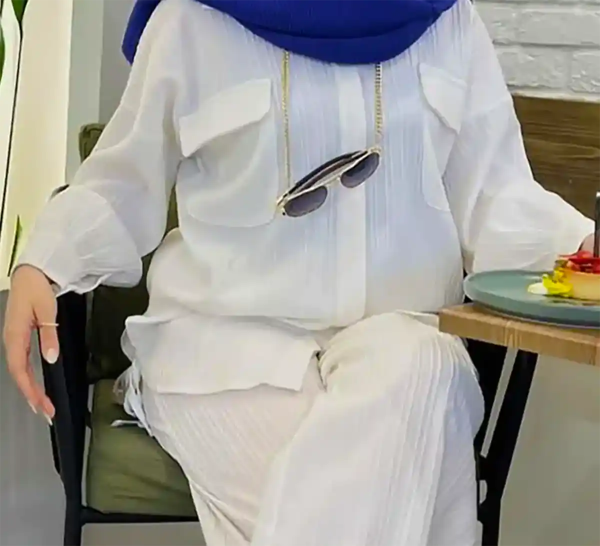 پیراهن سفید زنانه