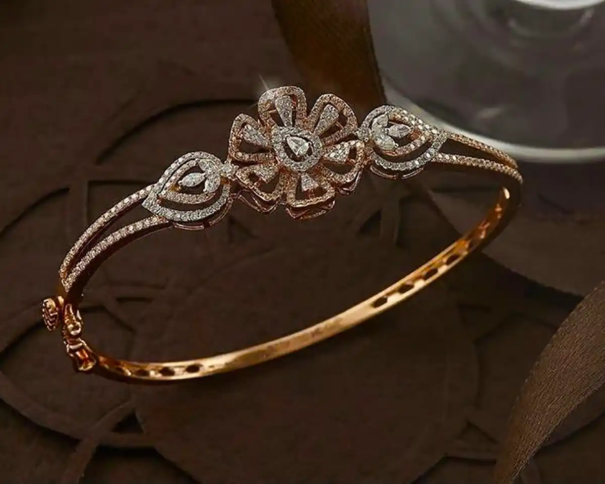 بنگل طلا سوارسکی