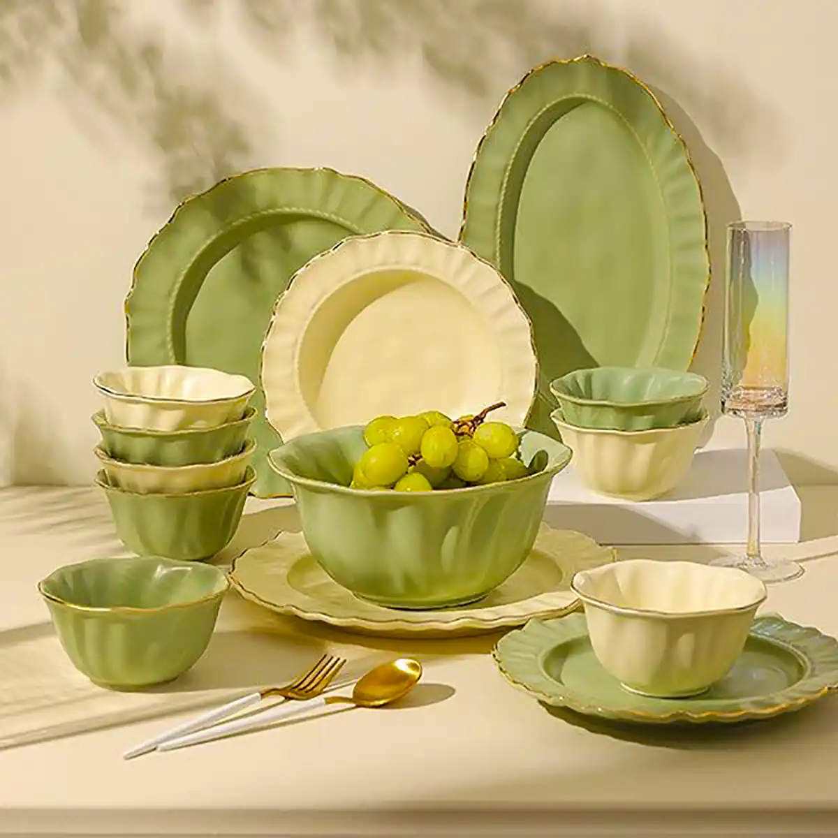 ظروف غذا خوری پاستیلی
