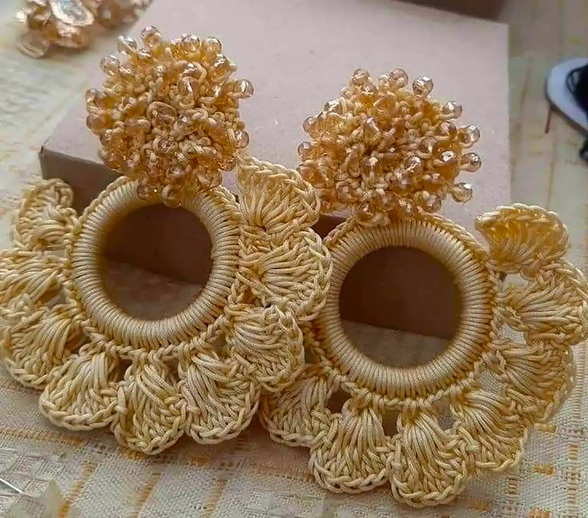 گوشواره رنگی تابستانی