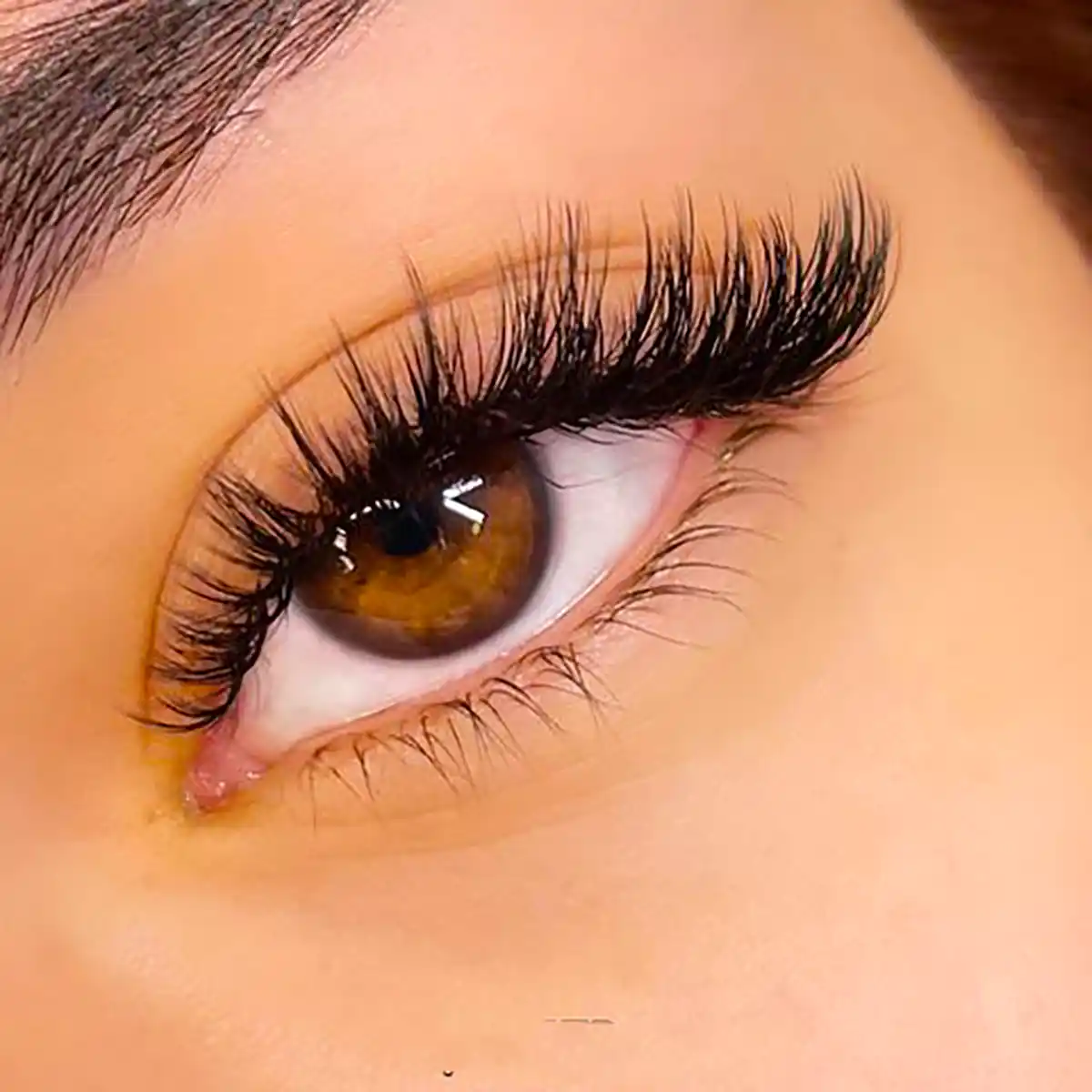 اکستنشن مژه شیک