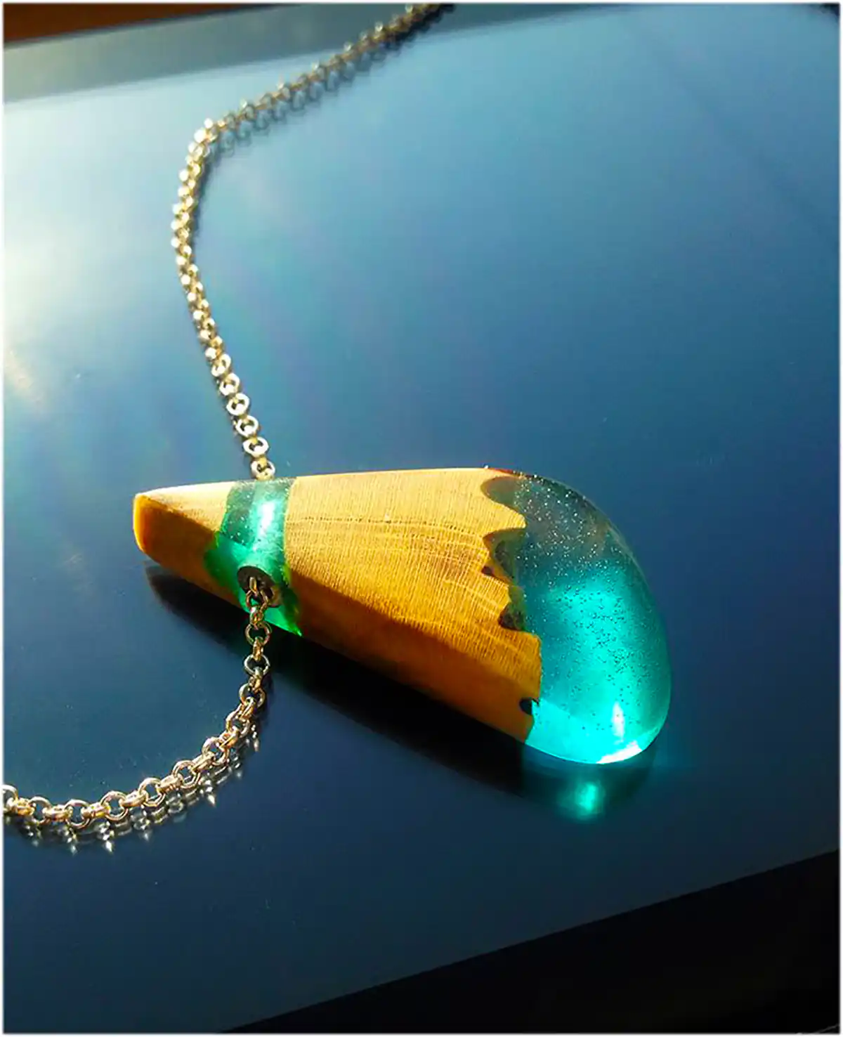 گردنبند چوبی کلاسیک