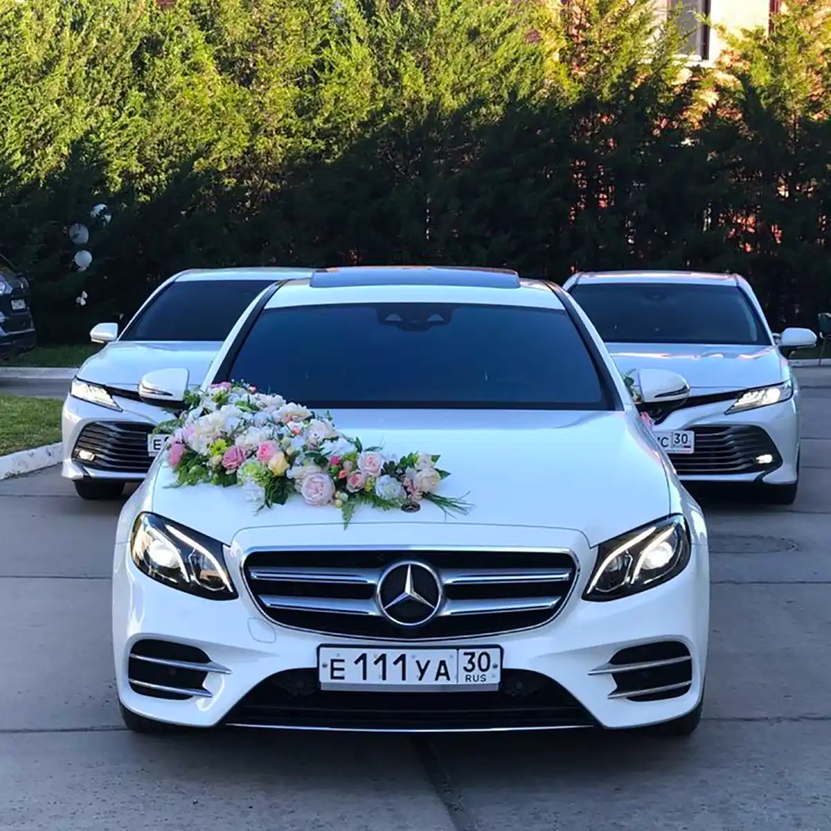 گل آرایی ماشین عروس