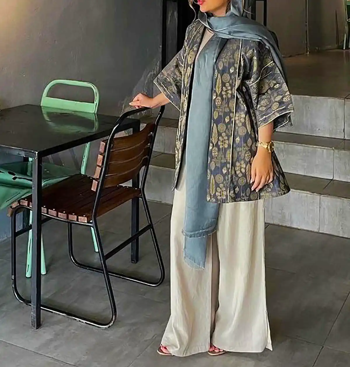 مانتو مزونی با طراحی خاص