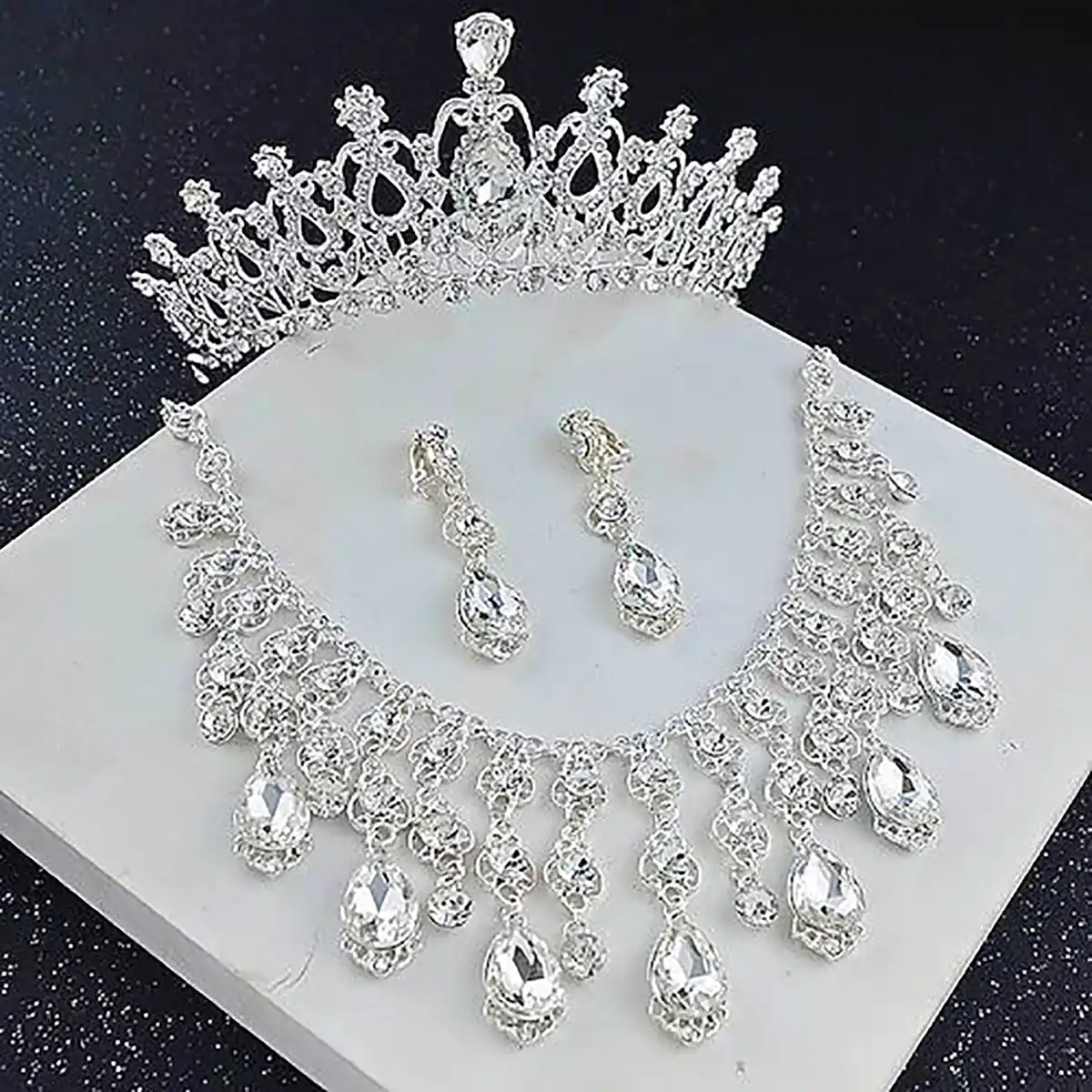 سرویس جواهر و تاج عروس