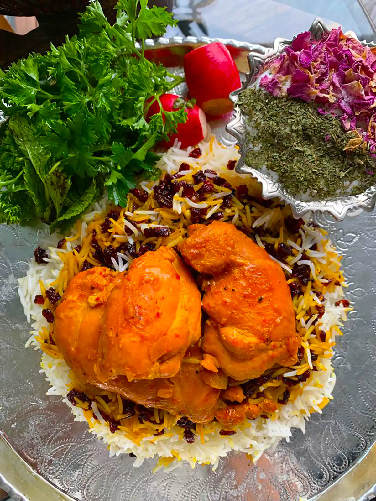 عکاسی از زرشک پلو با مرغ
