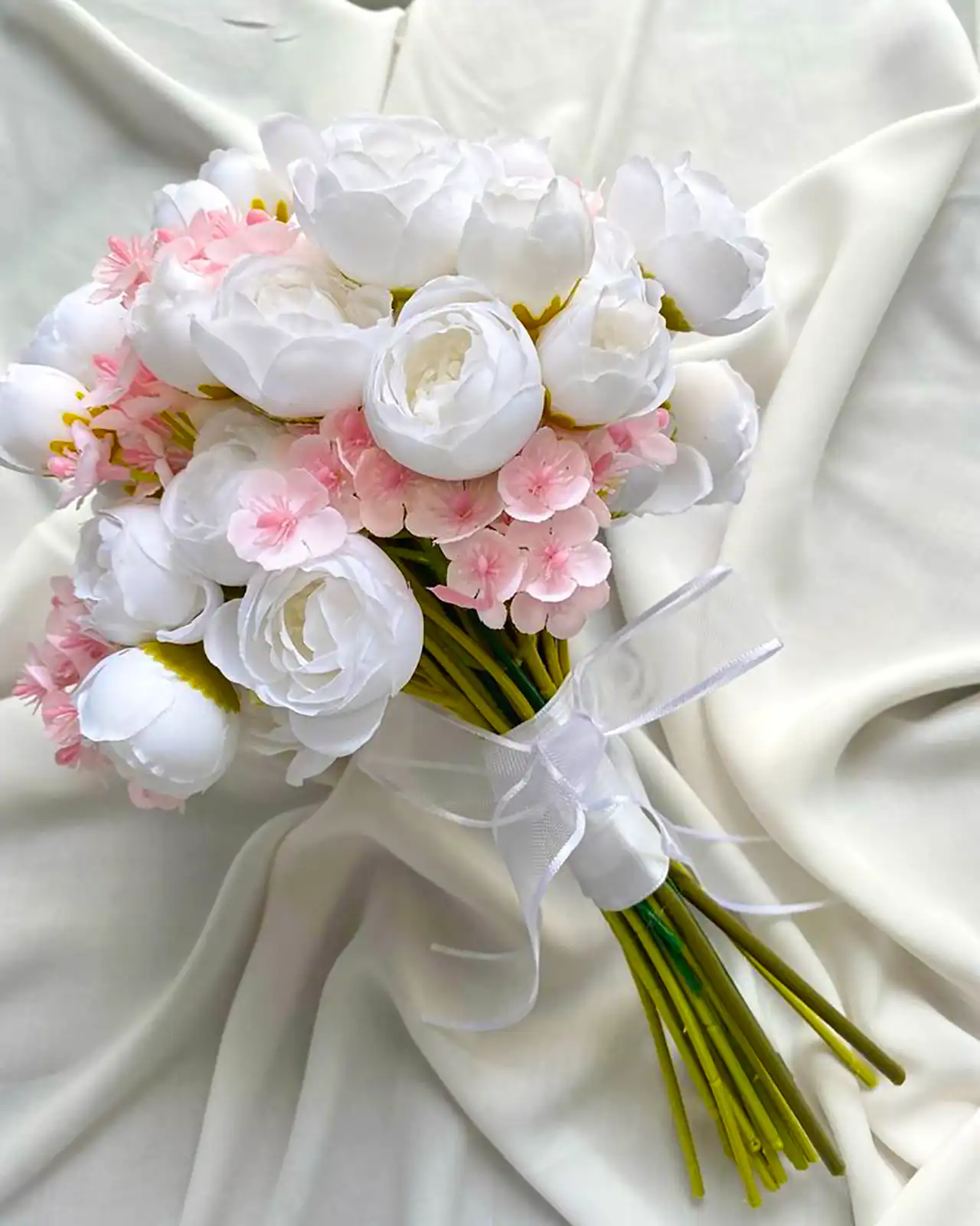 دسته گل سفید عروس