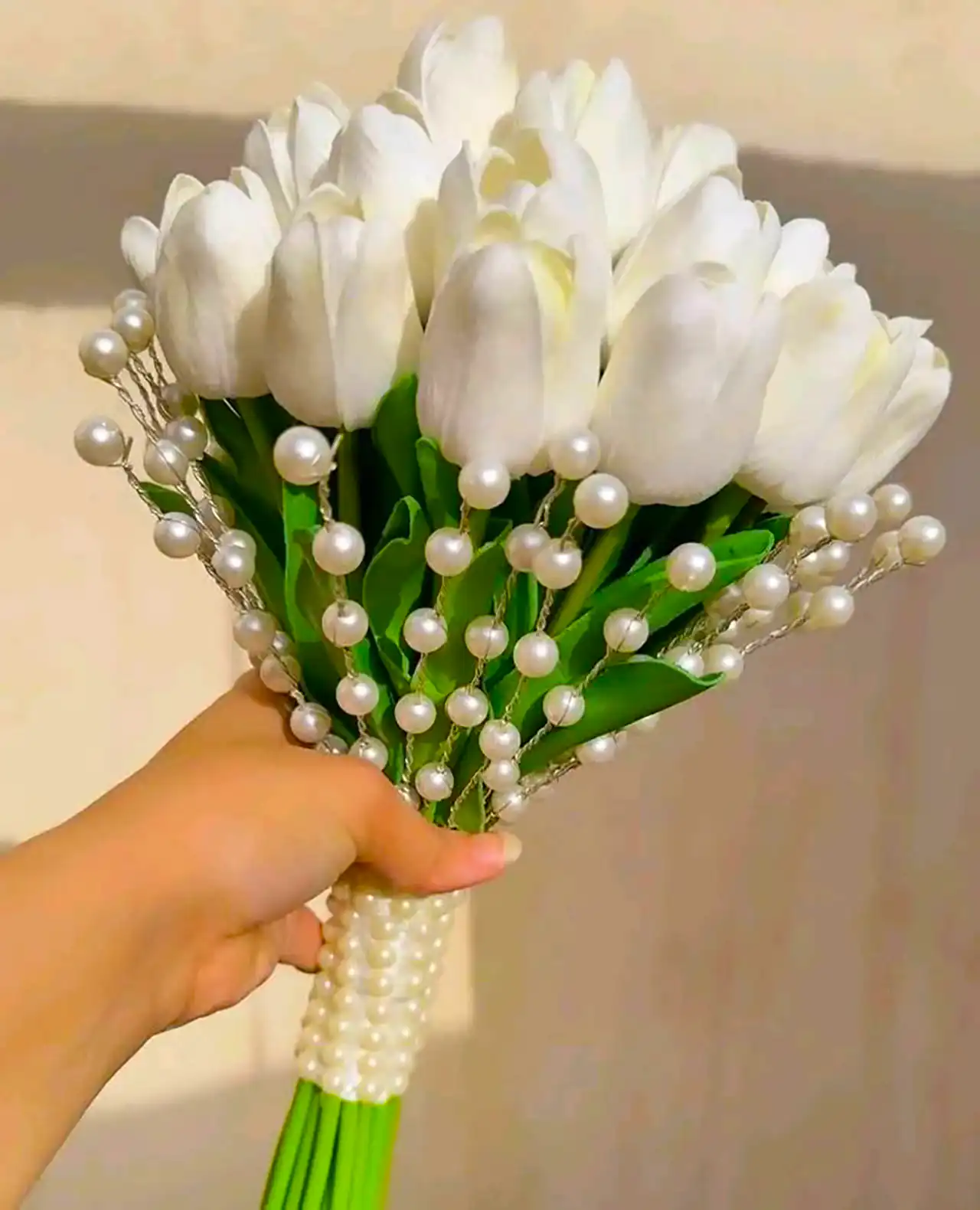 دسته گل سفید عروس