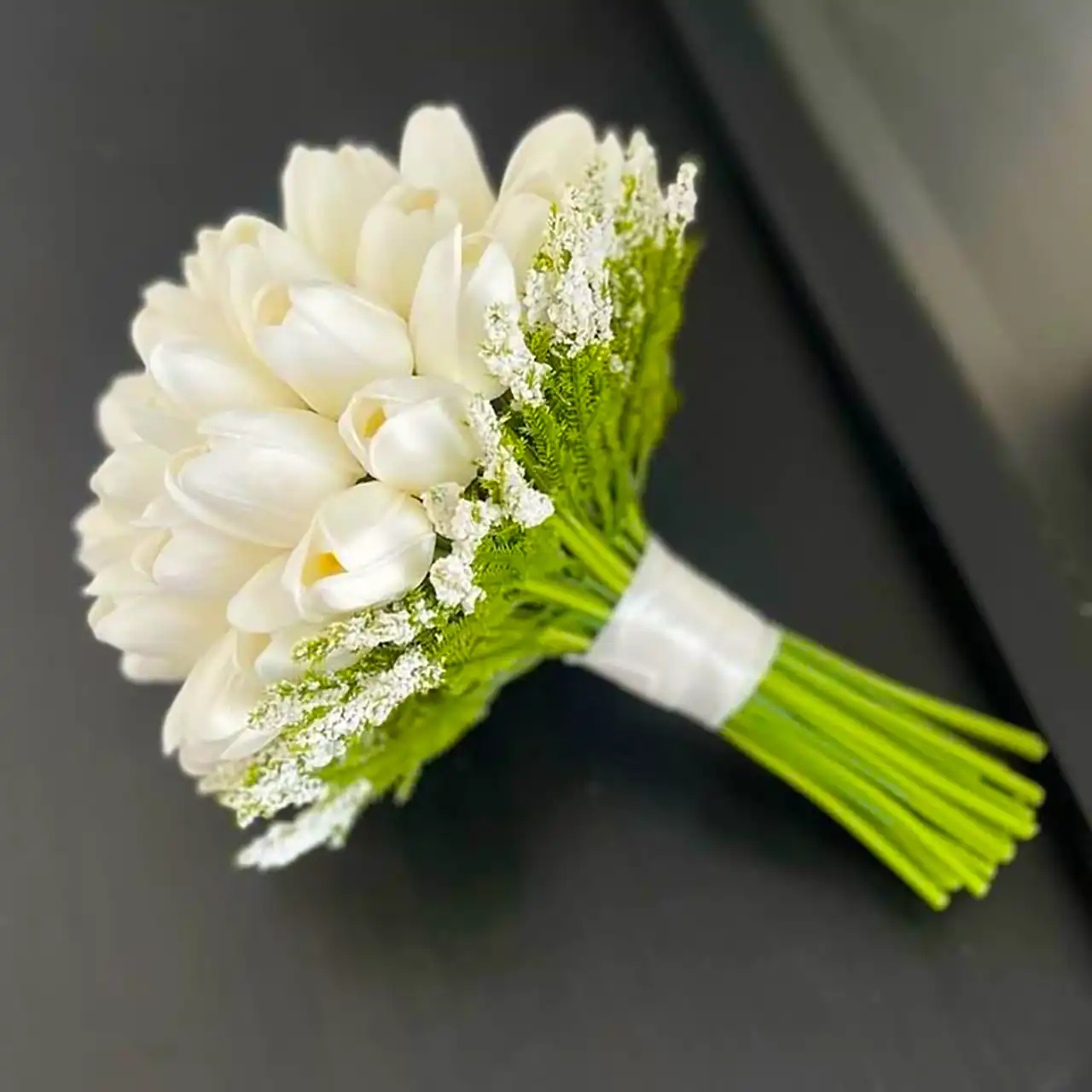 دسته گل سفید عروس