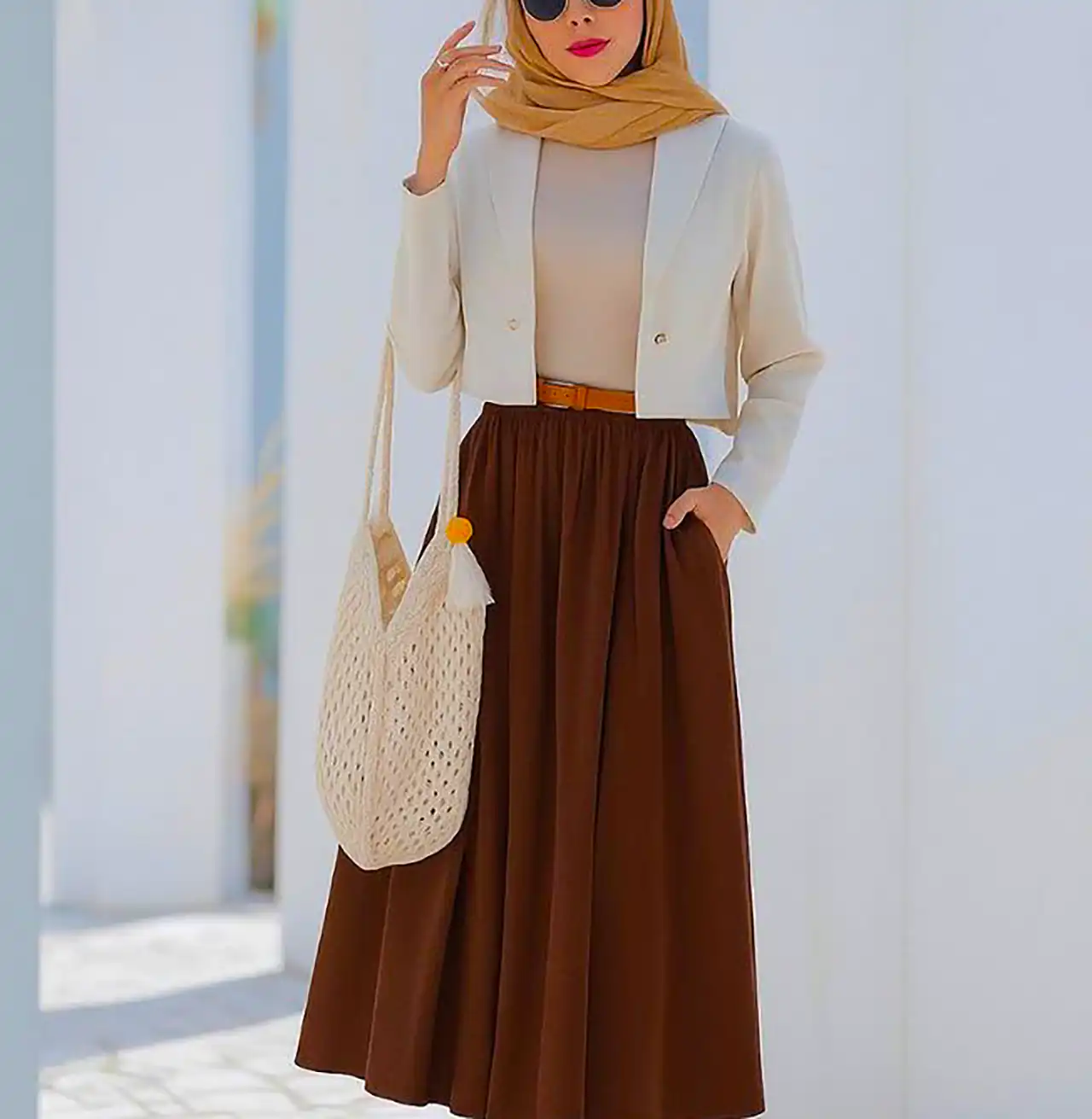 استایل زنانه با کت دامن