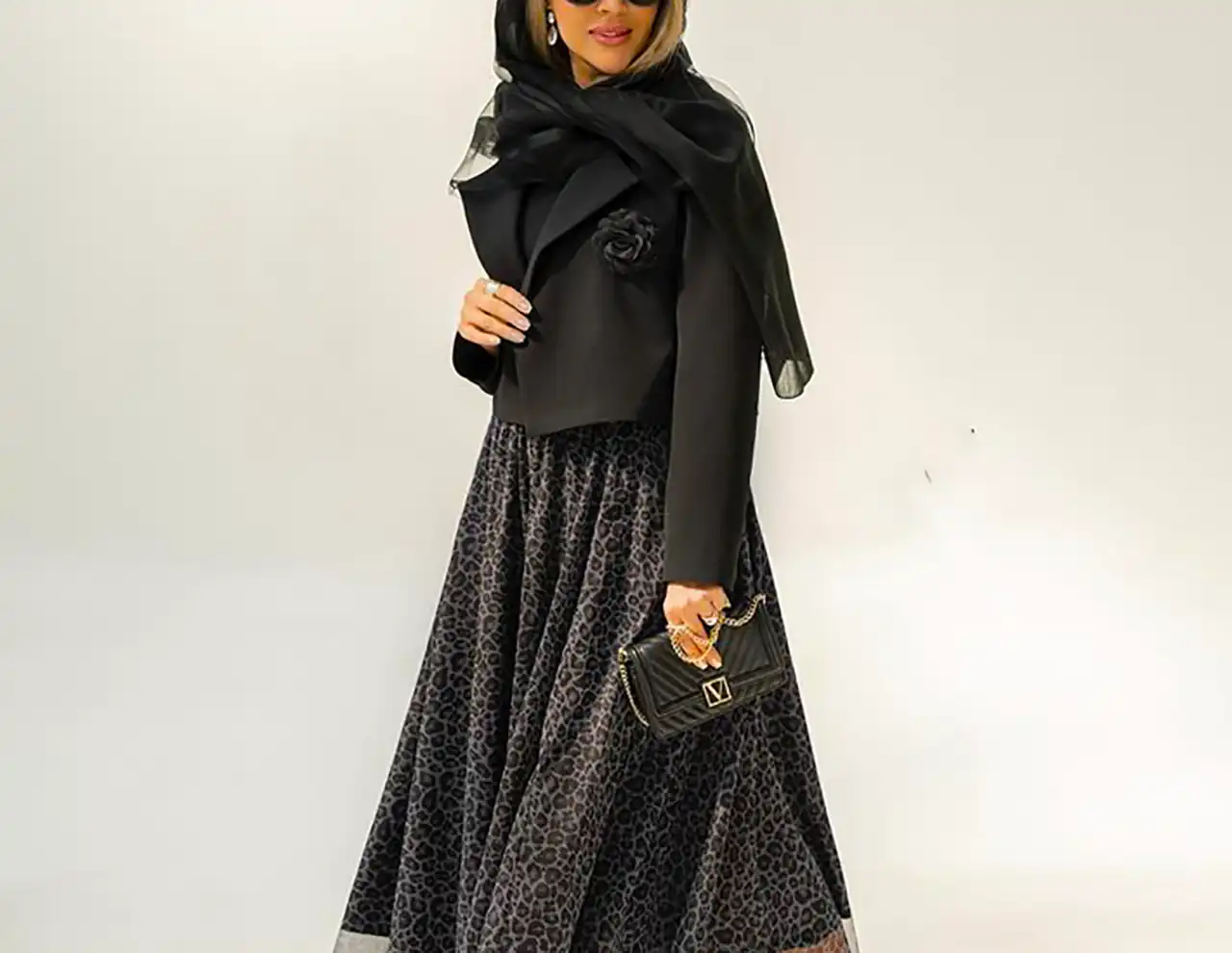 استایل زنانه با کت دامن