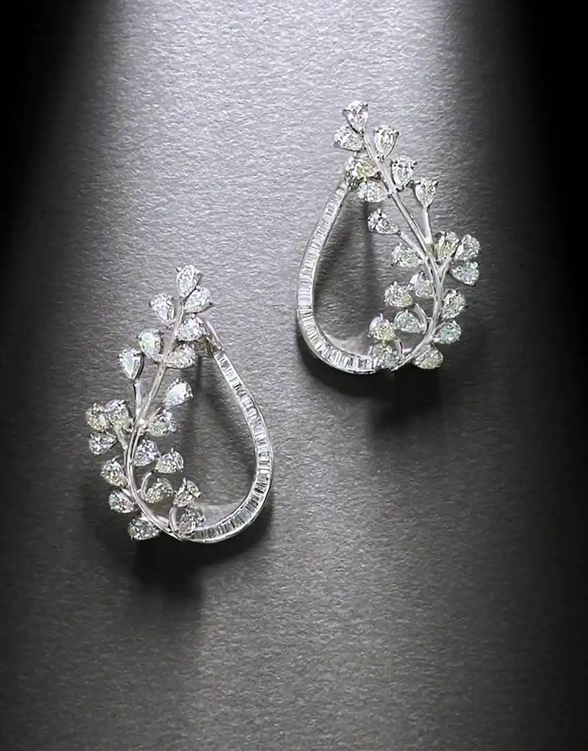 گوشواره اشکی مدرن