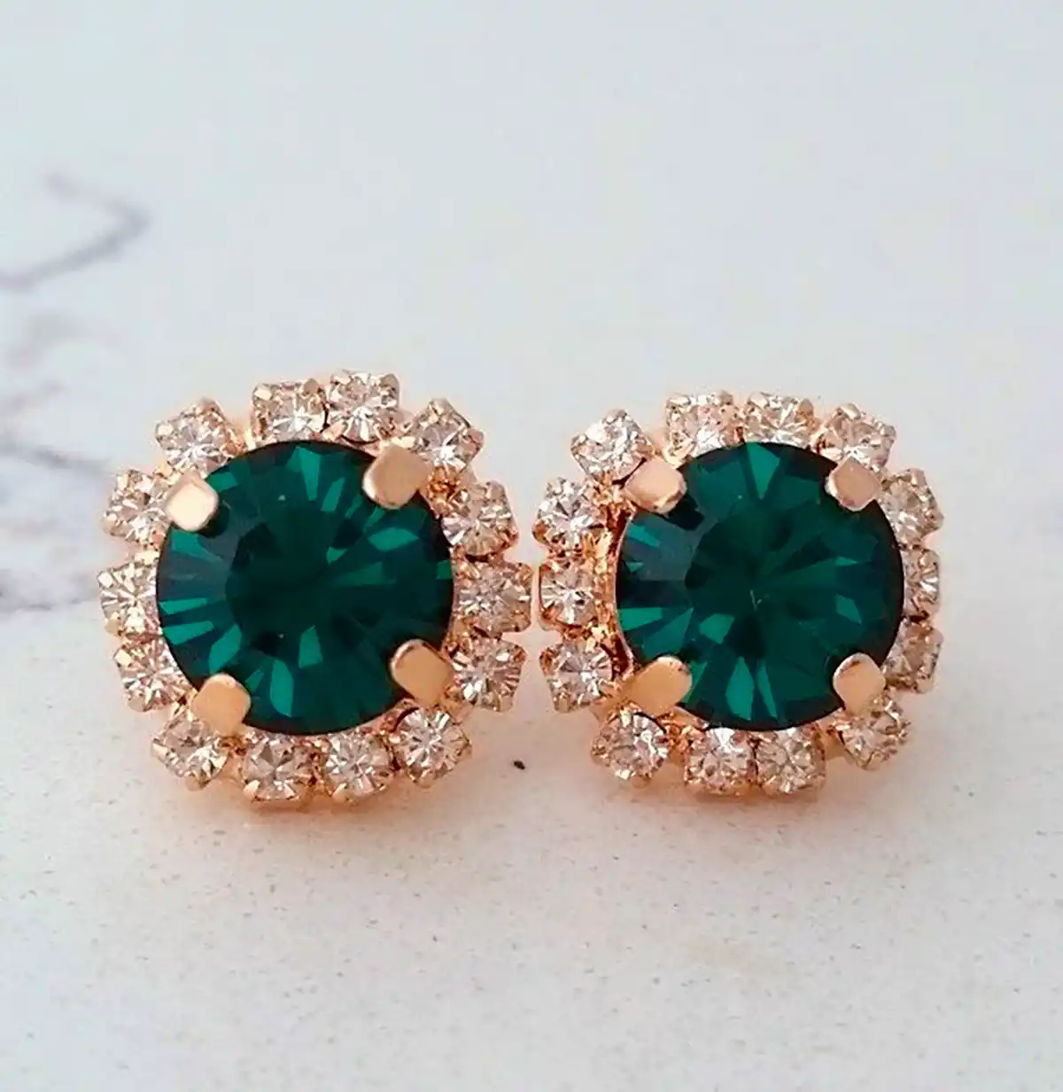 گوشواره کلاسیک زمردی