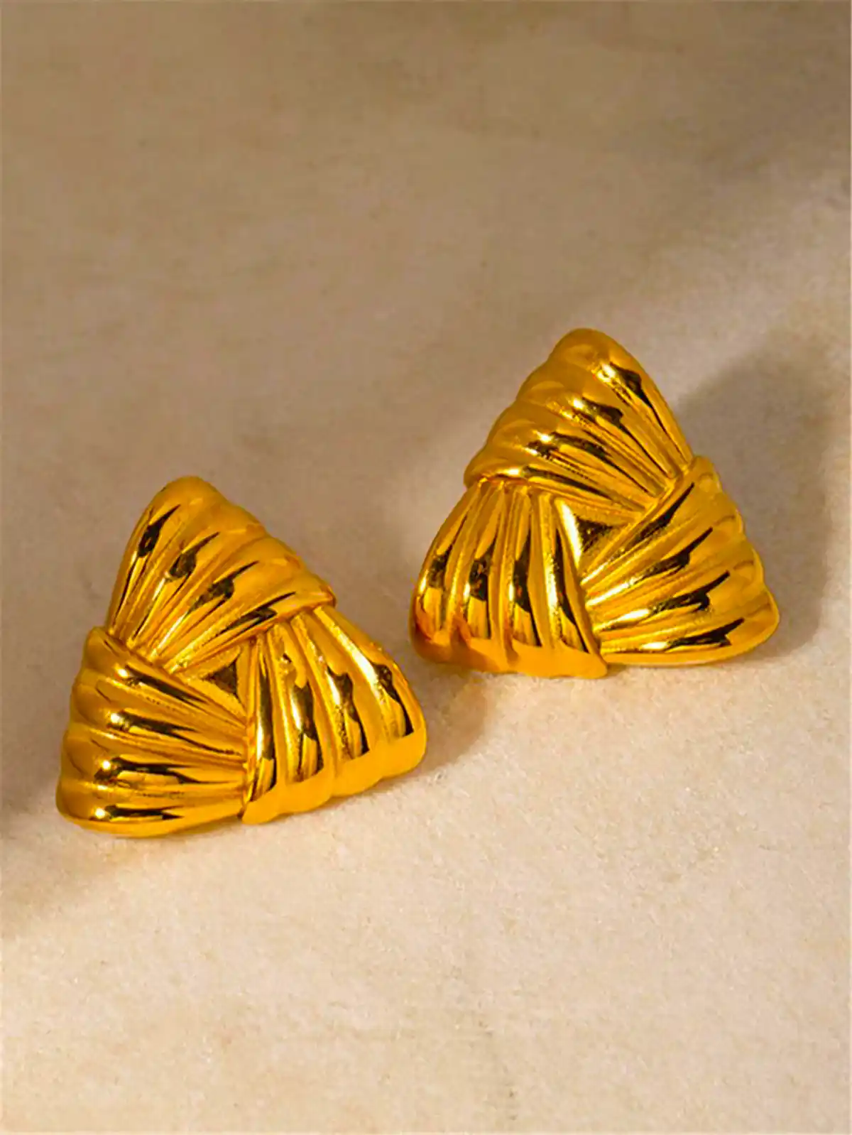 گوشواره طلا میخی لوکس
