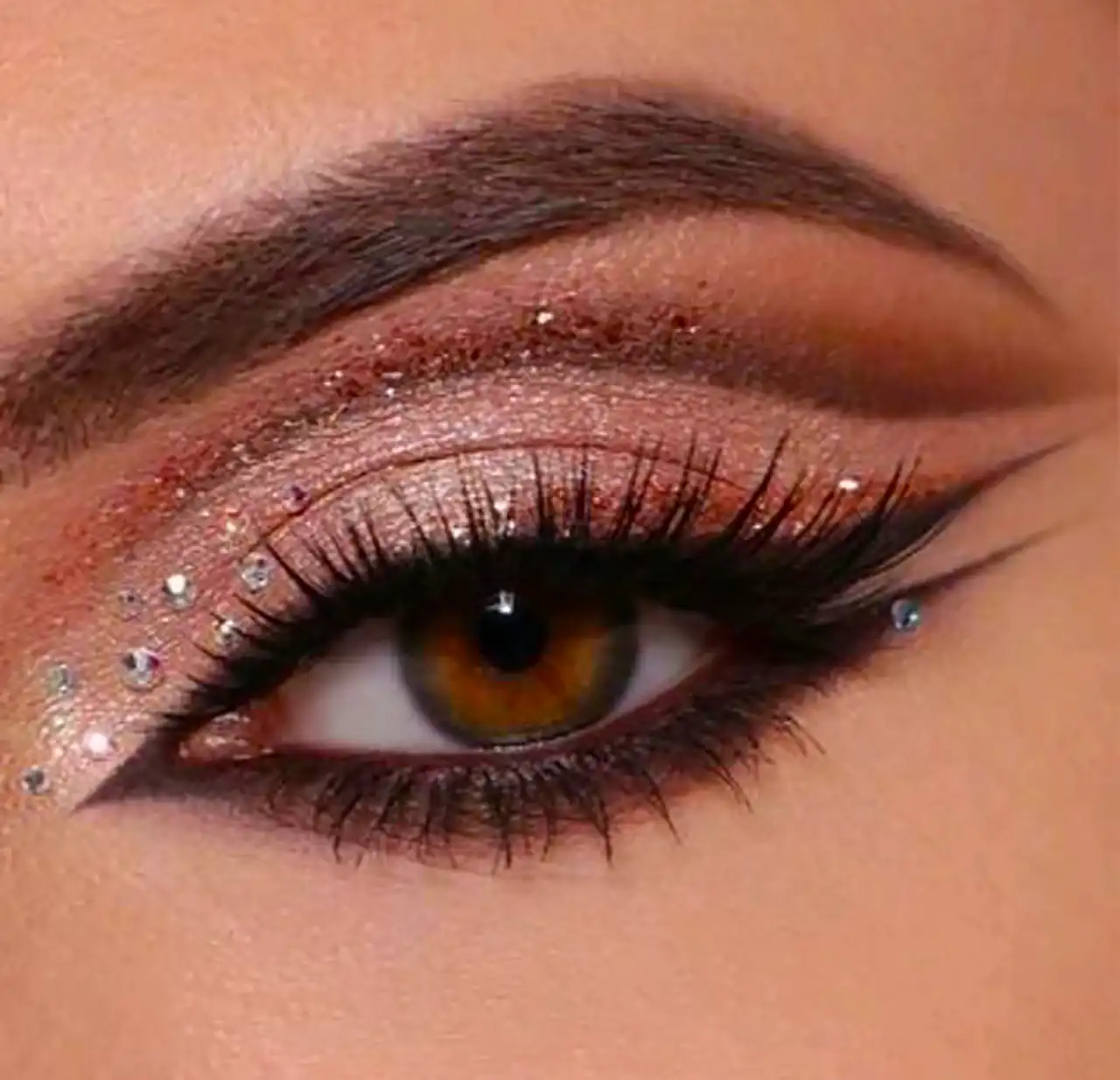 میکاپ چشم شاینی