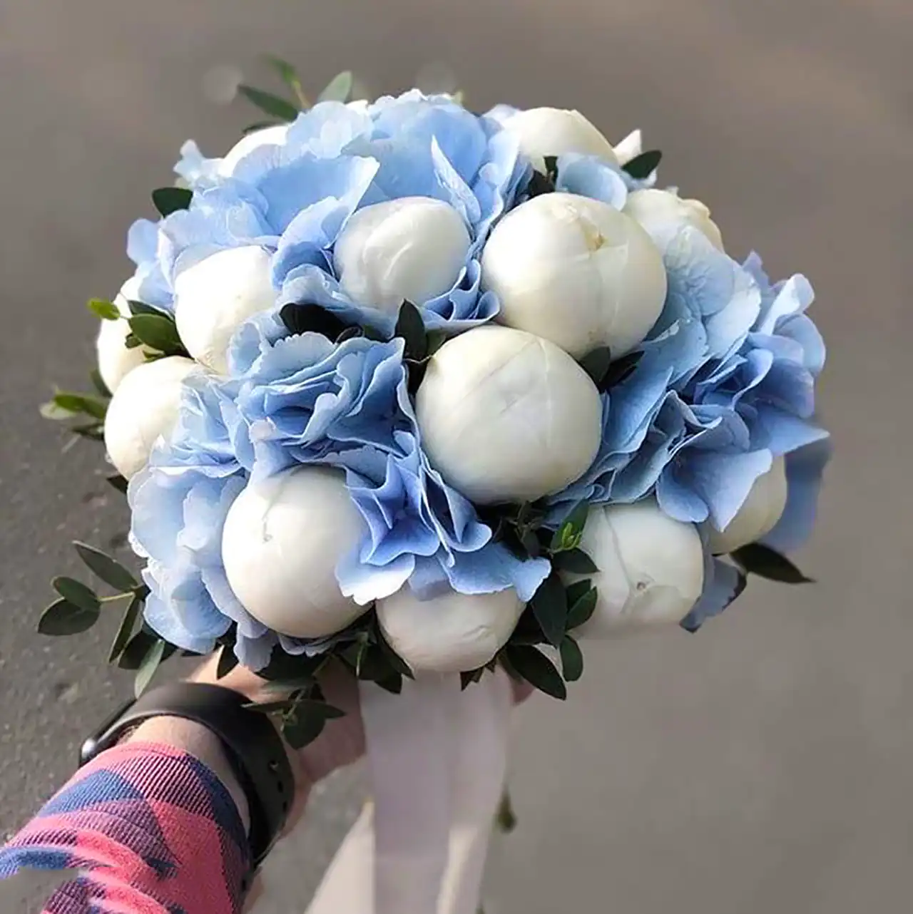 دسته گل پیونی عروس