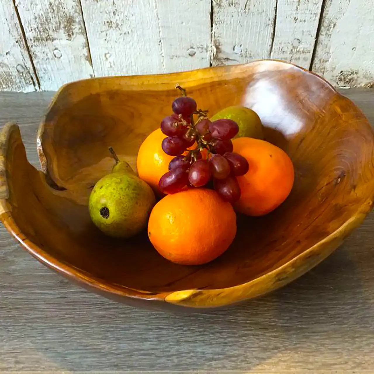 کاسه چوبی دفرمه