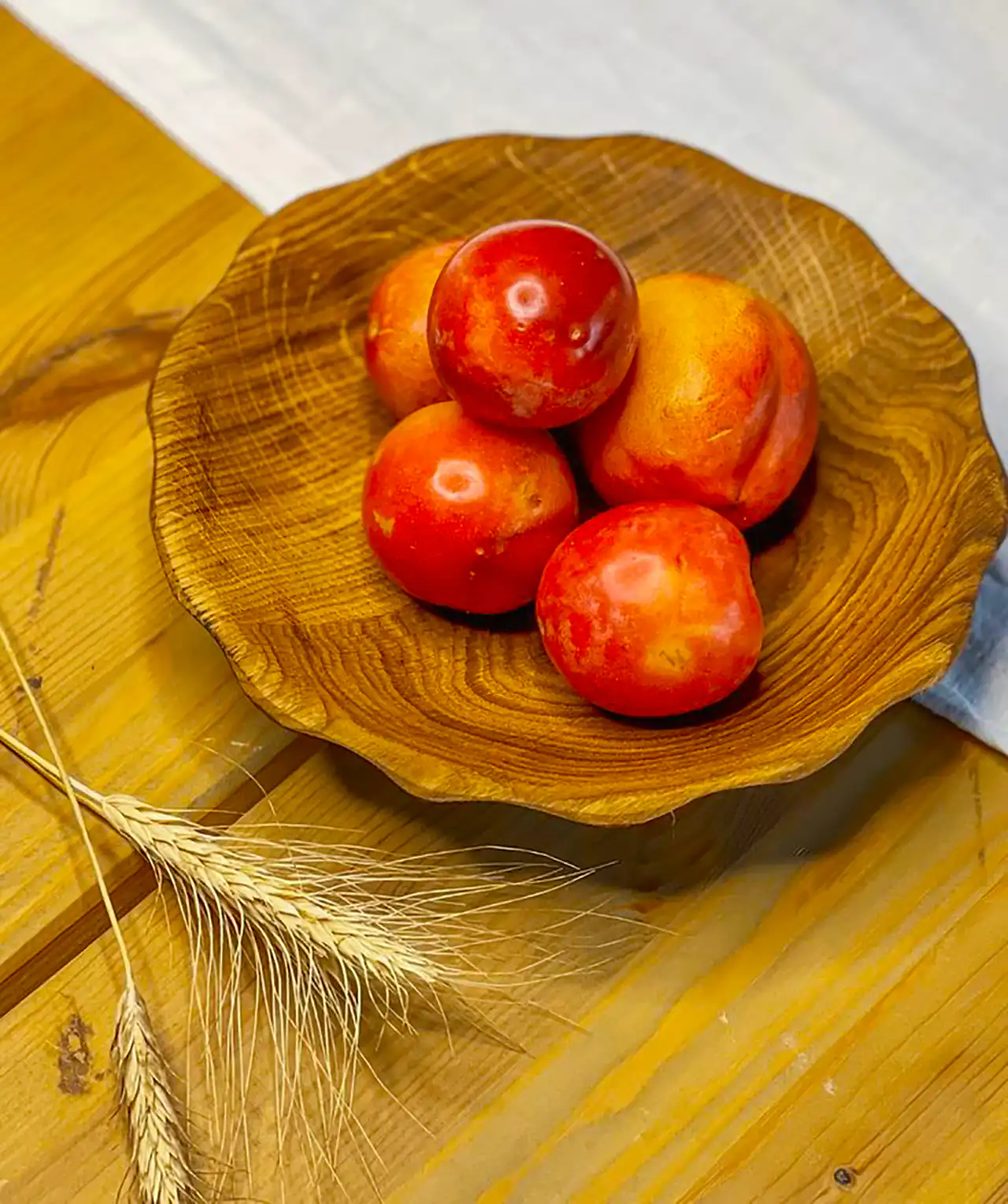 کاسه چوبی دفرمه
