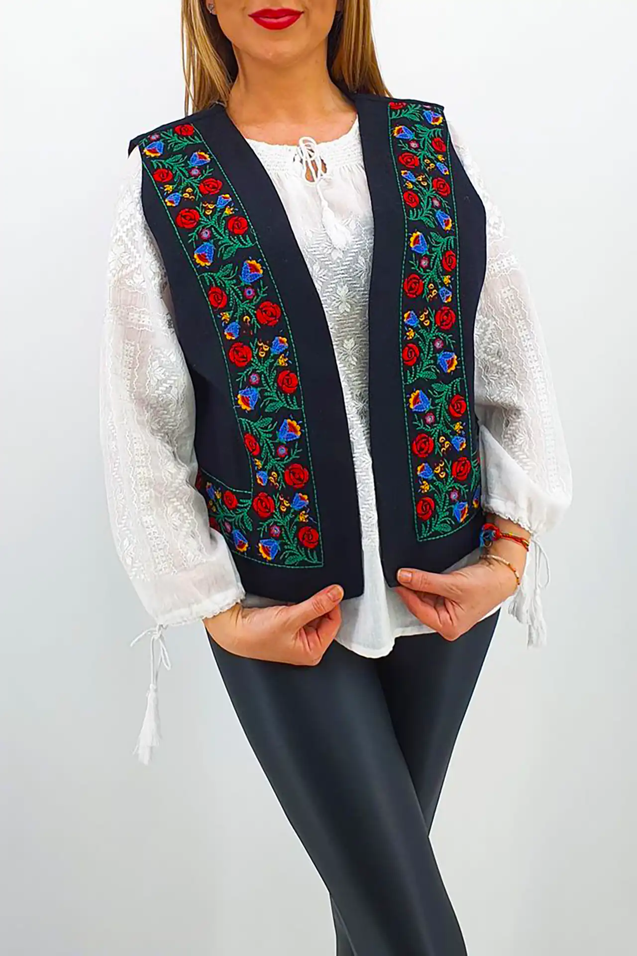 لباس سوزن دوزی زنانه