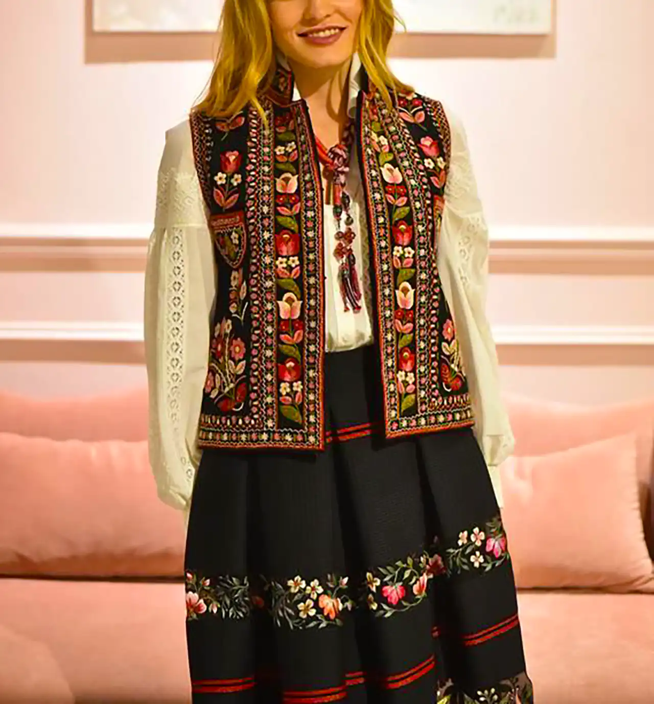 لباس سوزن دوزی زنانه