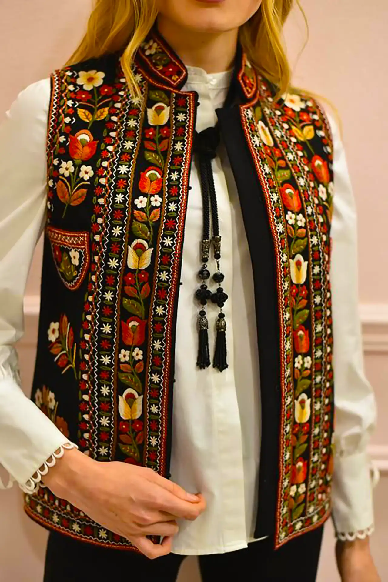 لباس سوزن دوزی زنانه