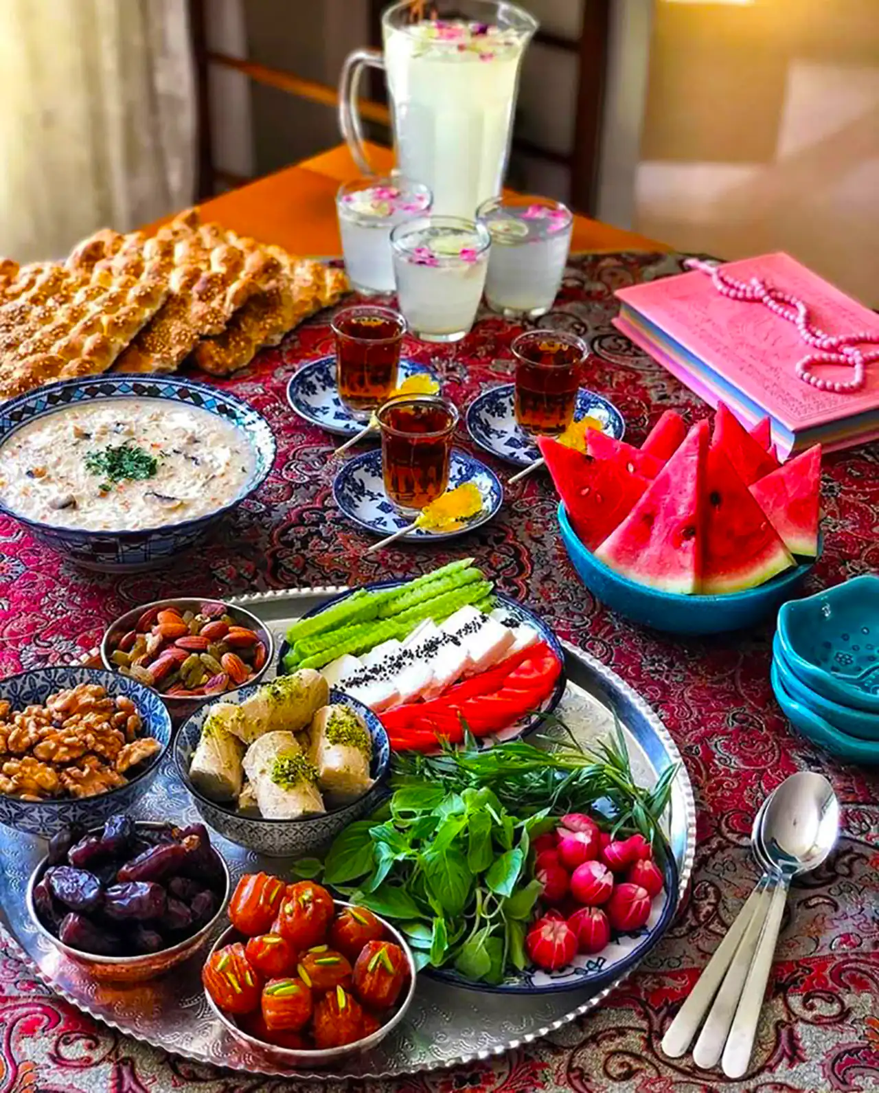 سرو صبحانه در طبیعت