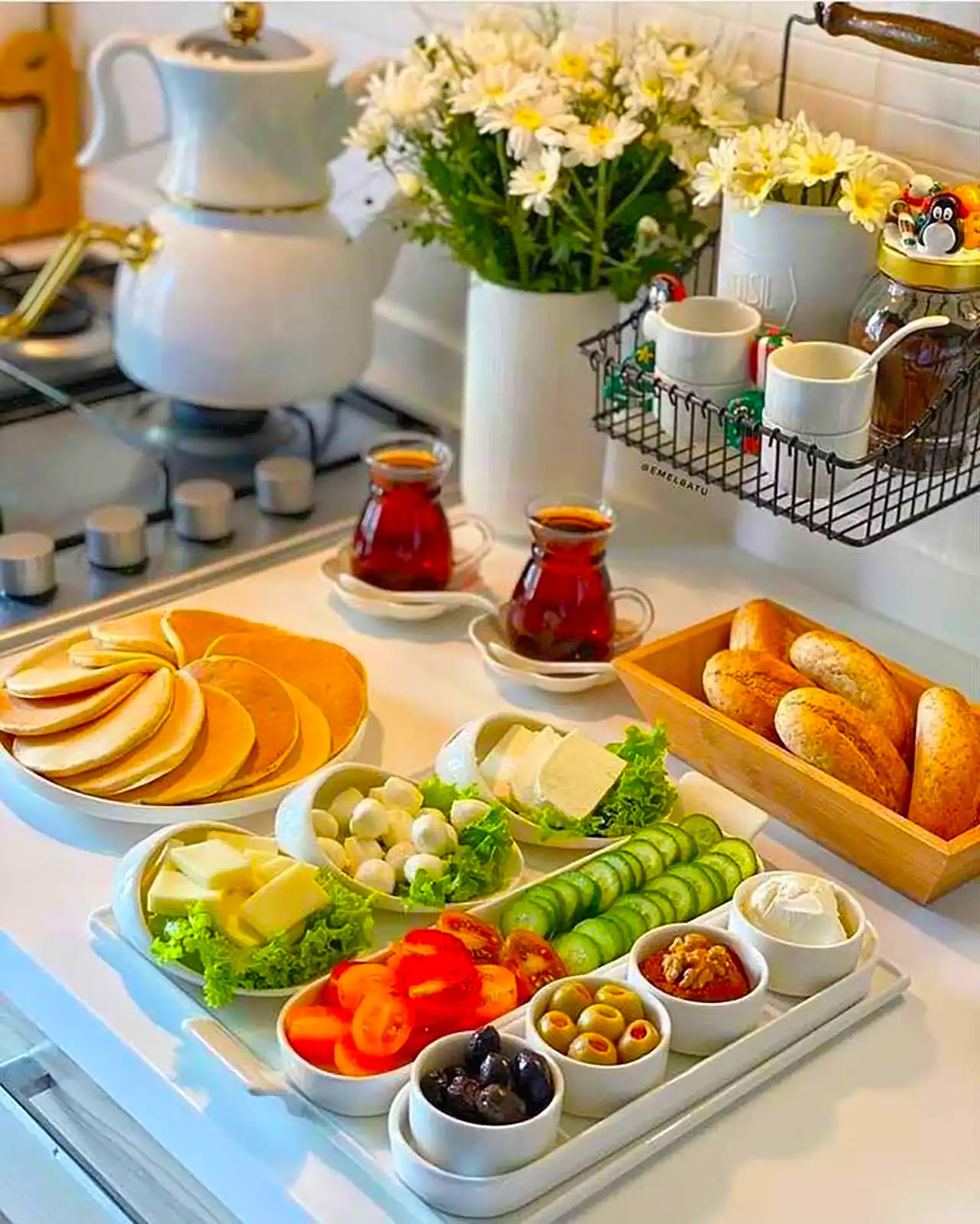 سرو صبحانه گرم لاکچری