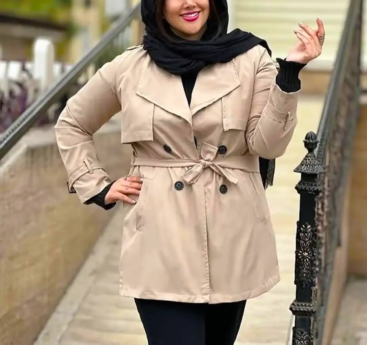 استایل زنانه با ترنچ کت