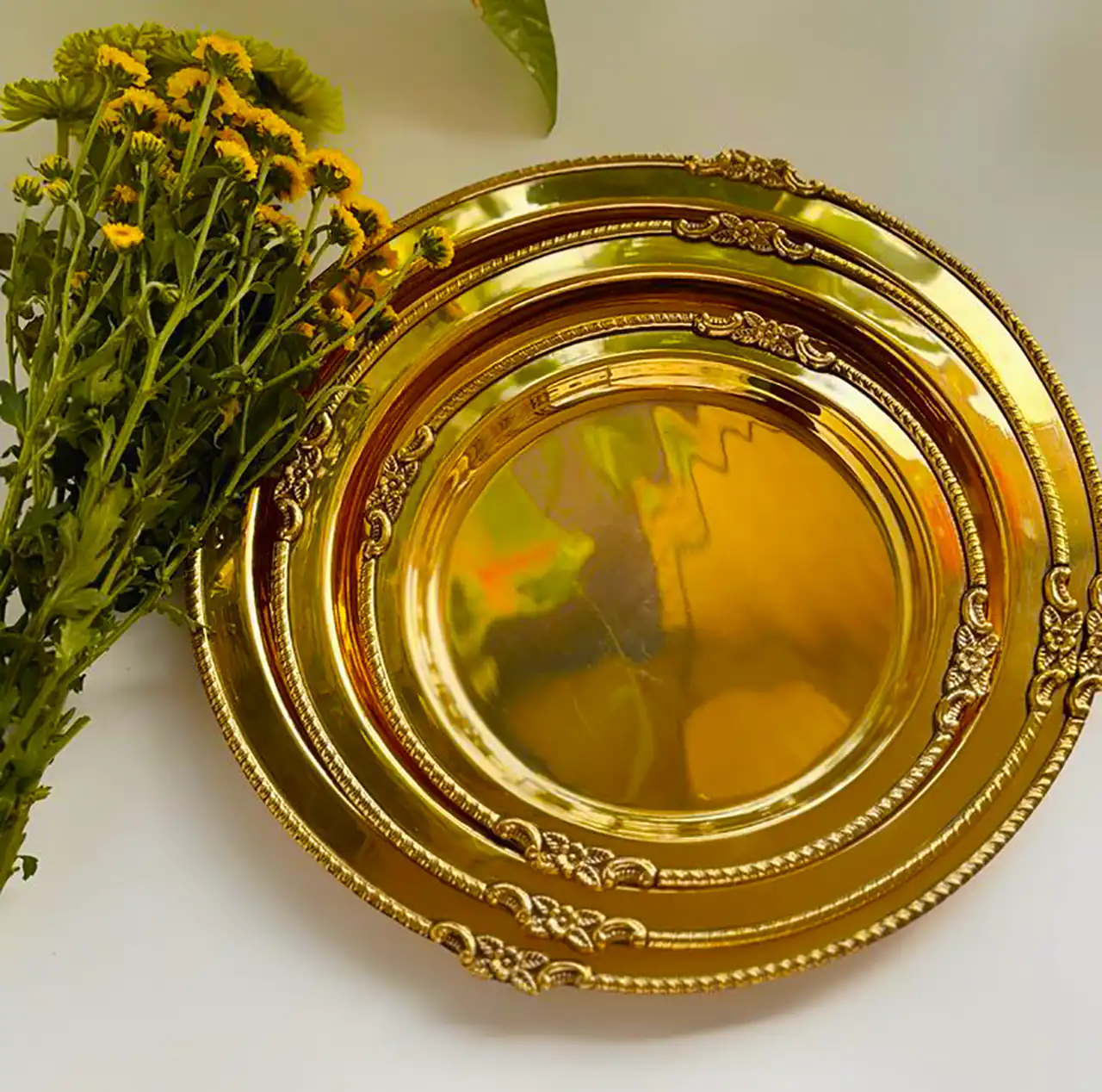 ظروف پذیرایی استیل طلایی