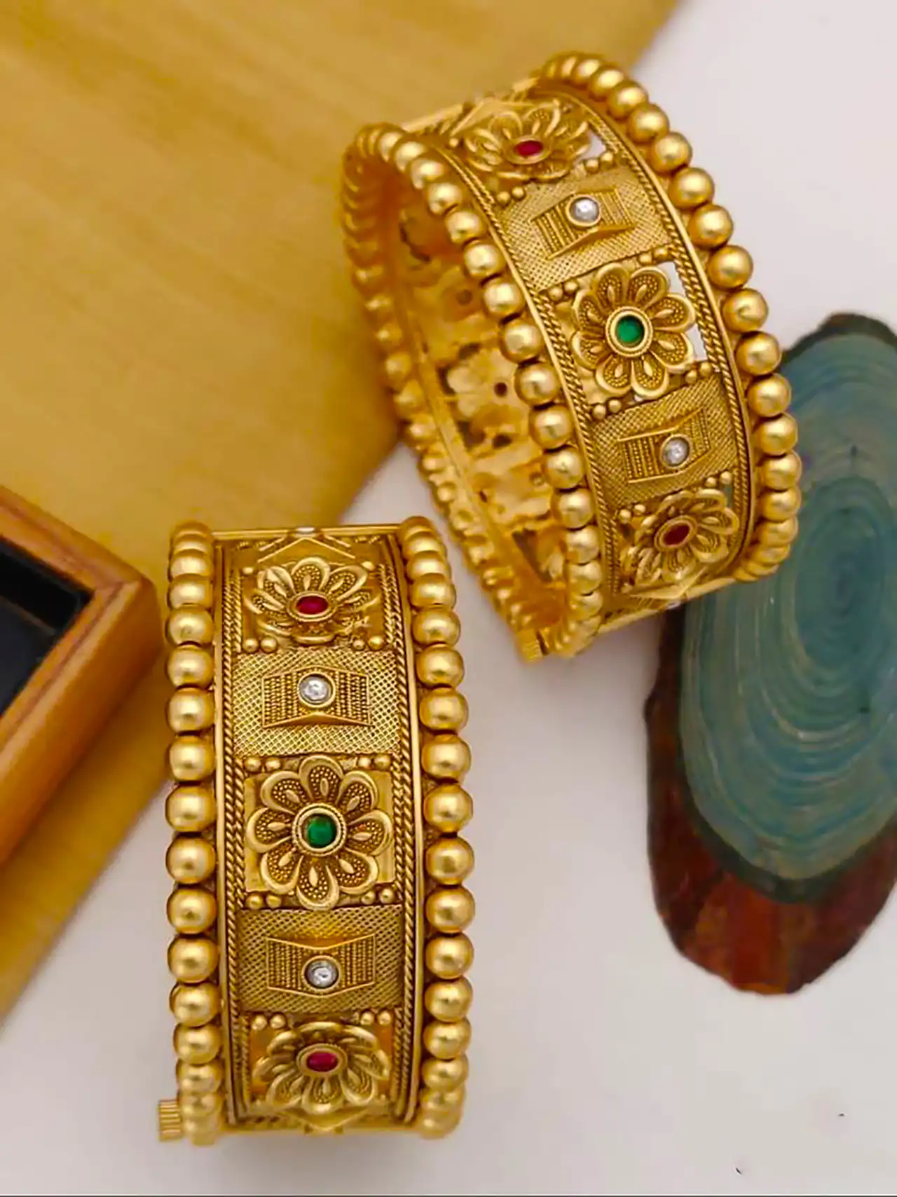 بنگل طلا سبک هندی