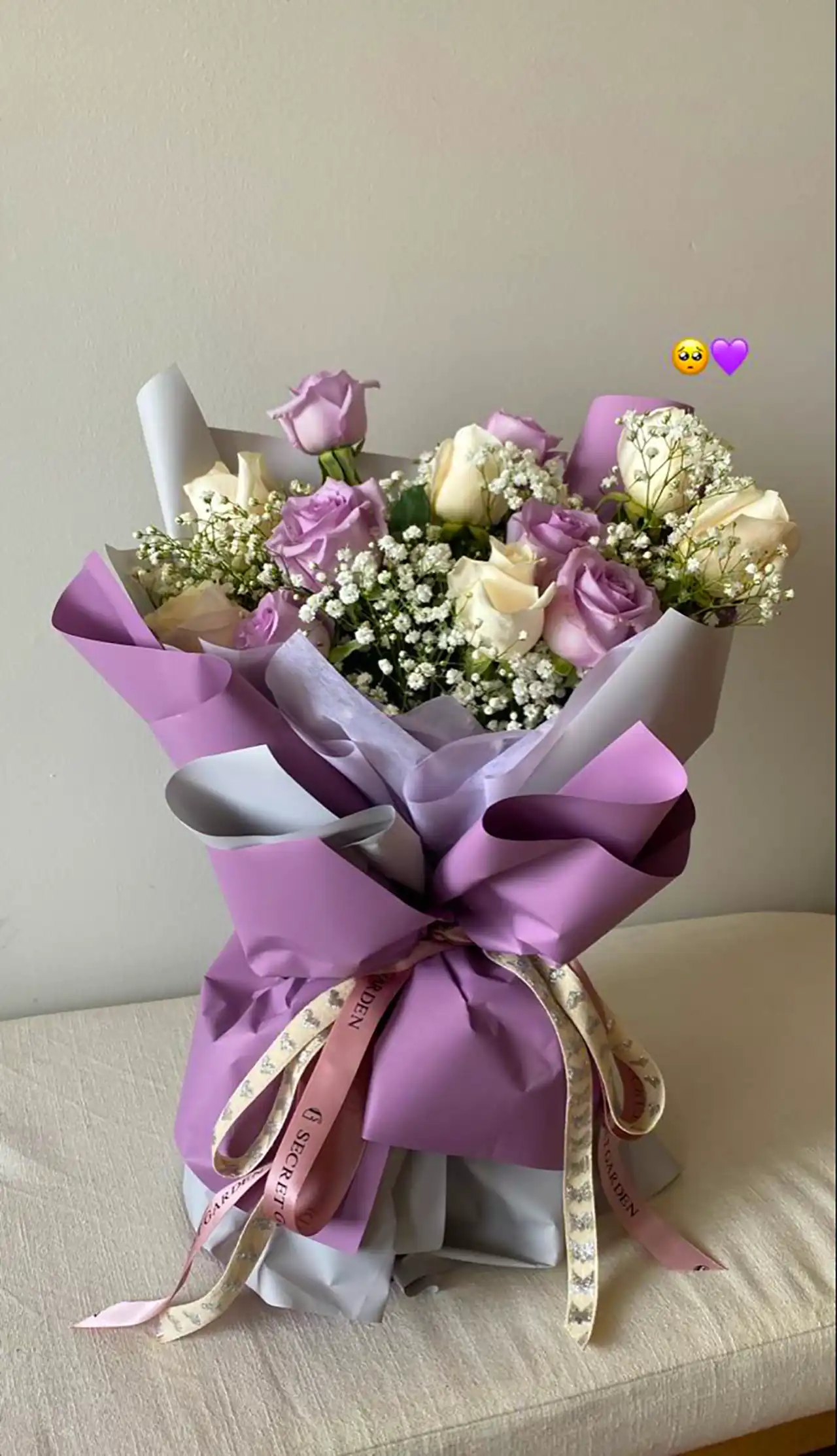 دسته گل با رنگ بنفش