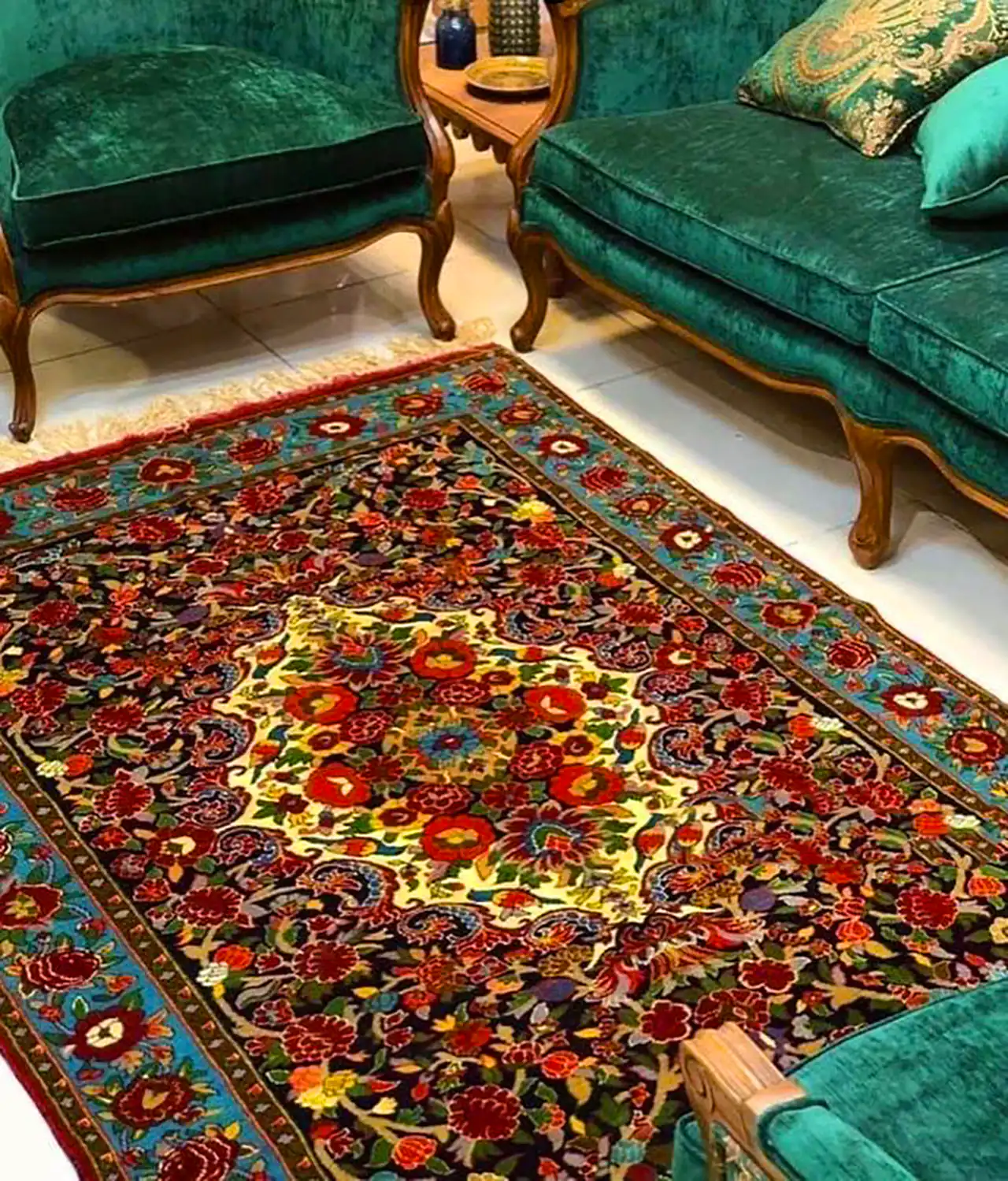 فرش کلاسیک شیک