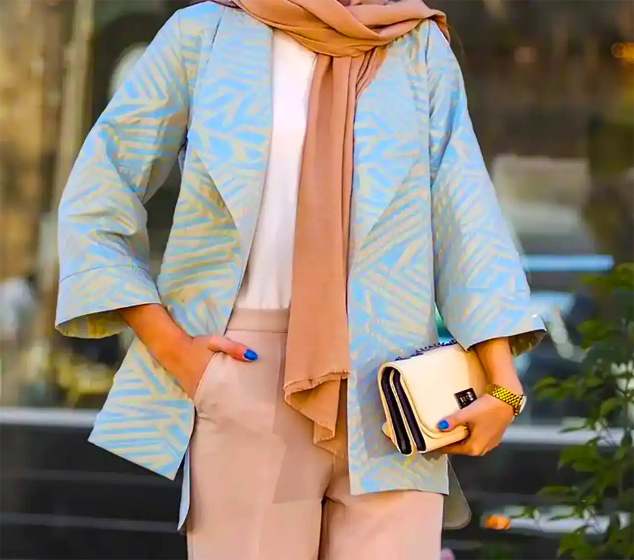مانتو آبی روشن زنانه