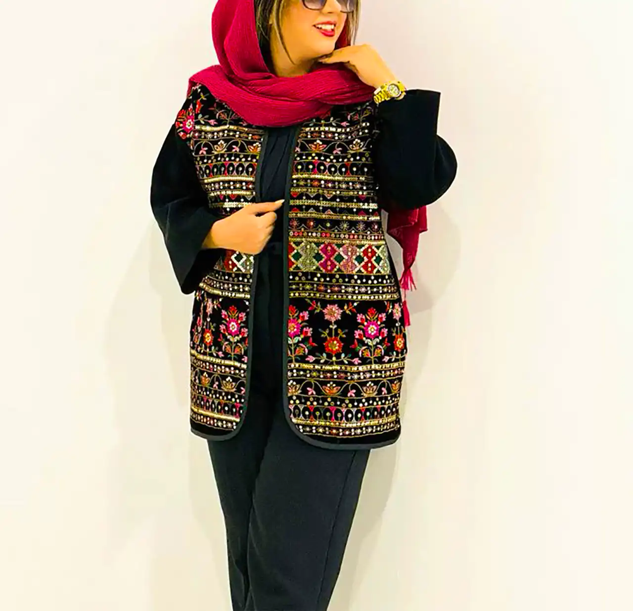 مانتو مشکی مناسب پاییز