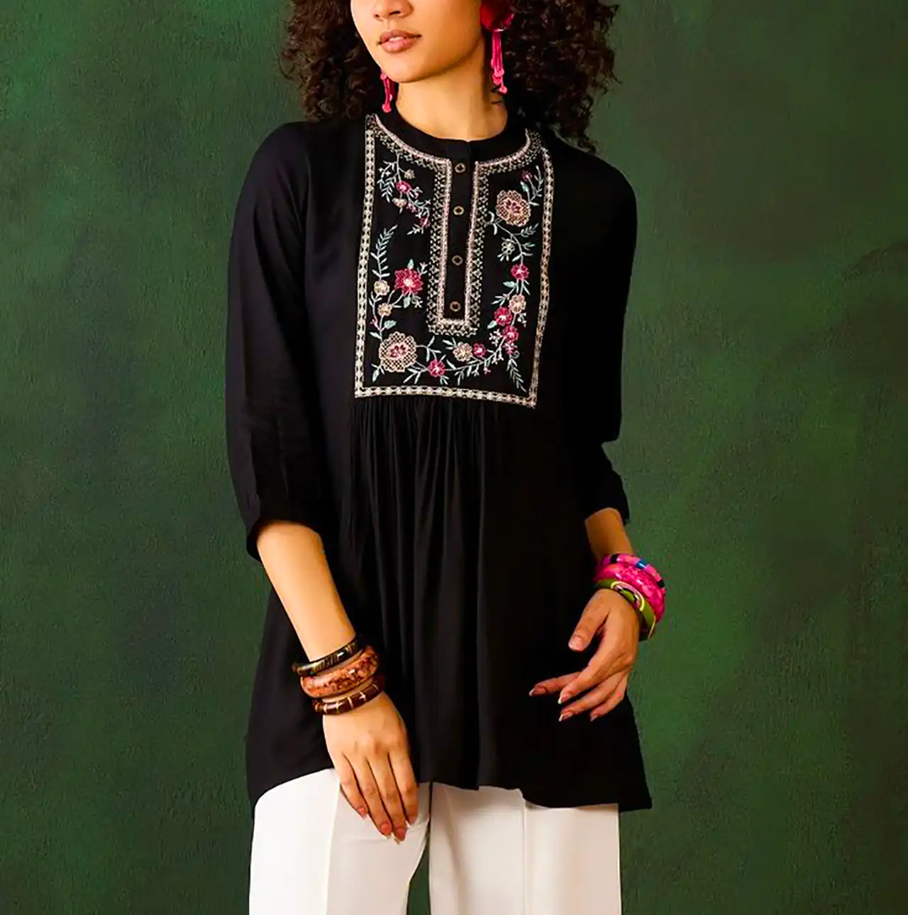 پیراهن کتان گلدوزی زنانه