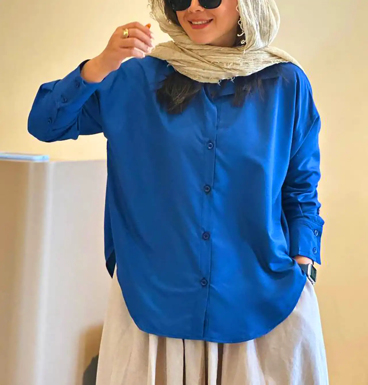 پیراهن آبی زنانه