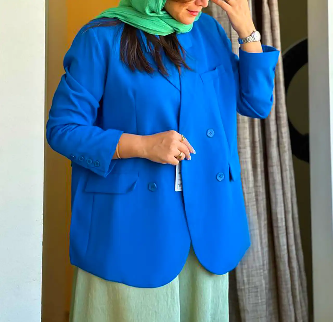 پیراهن آبی زنانه