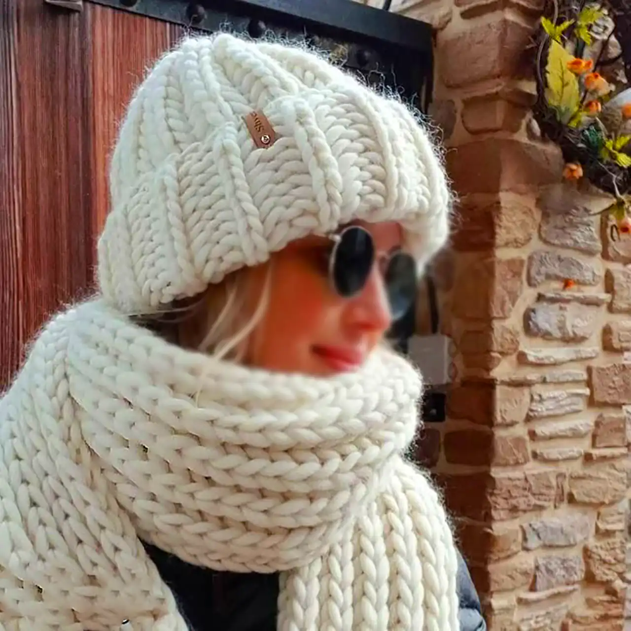 ست شال و کلاه شیک زنانه