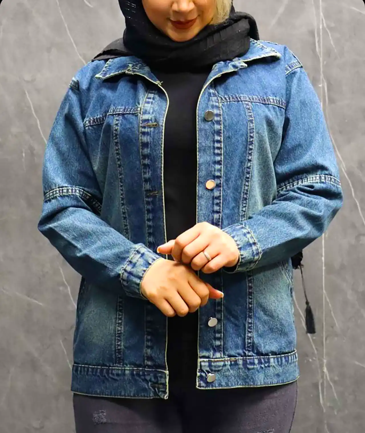 تیپ زنانه با رنگ آبی