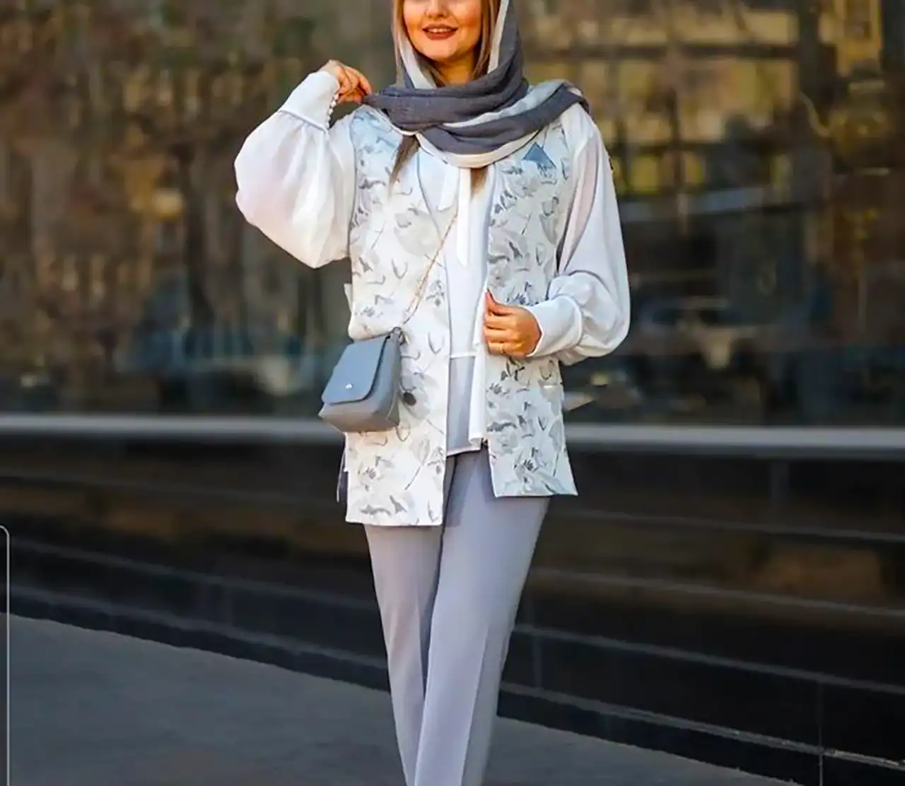 مانتو سفید عروسکی دخترانه