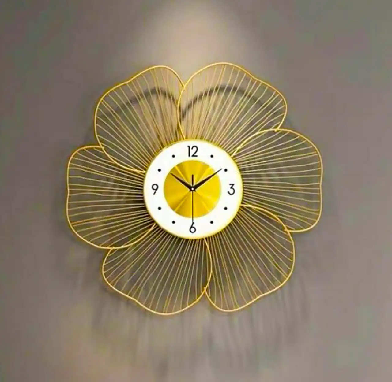 ساعت دیواری طرح گل