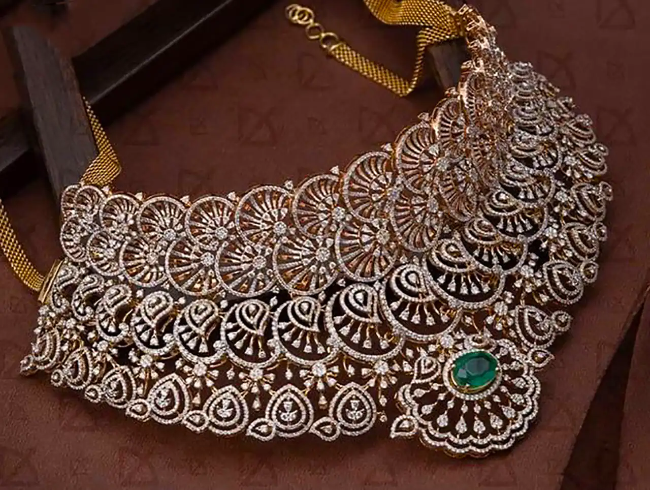 سینه ریز طلا سنتی
